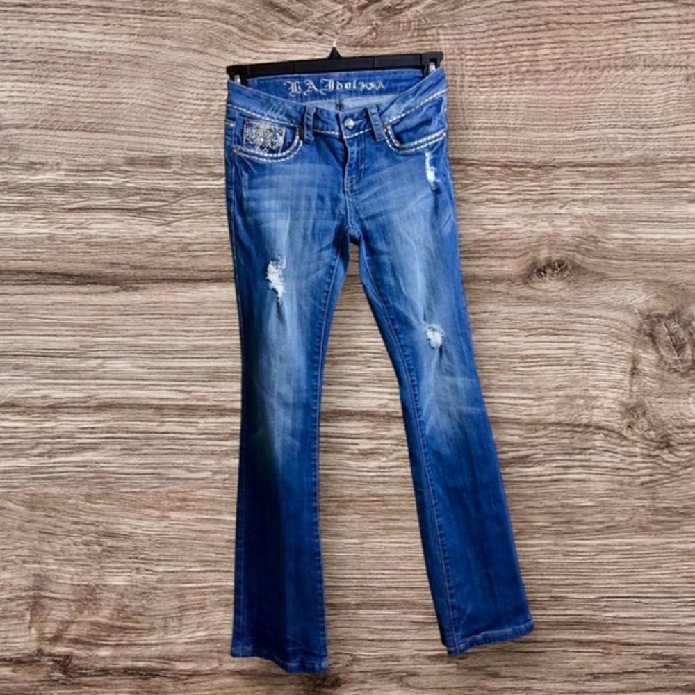 🎈3/$20! 
LA Idol embellished pocket distressed flare leg jeans. 29/33. Size 5.